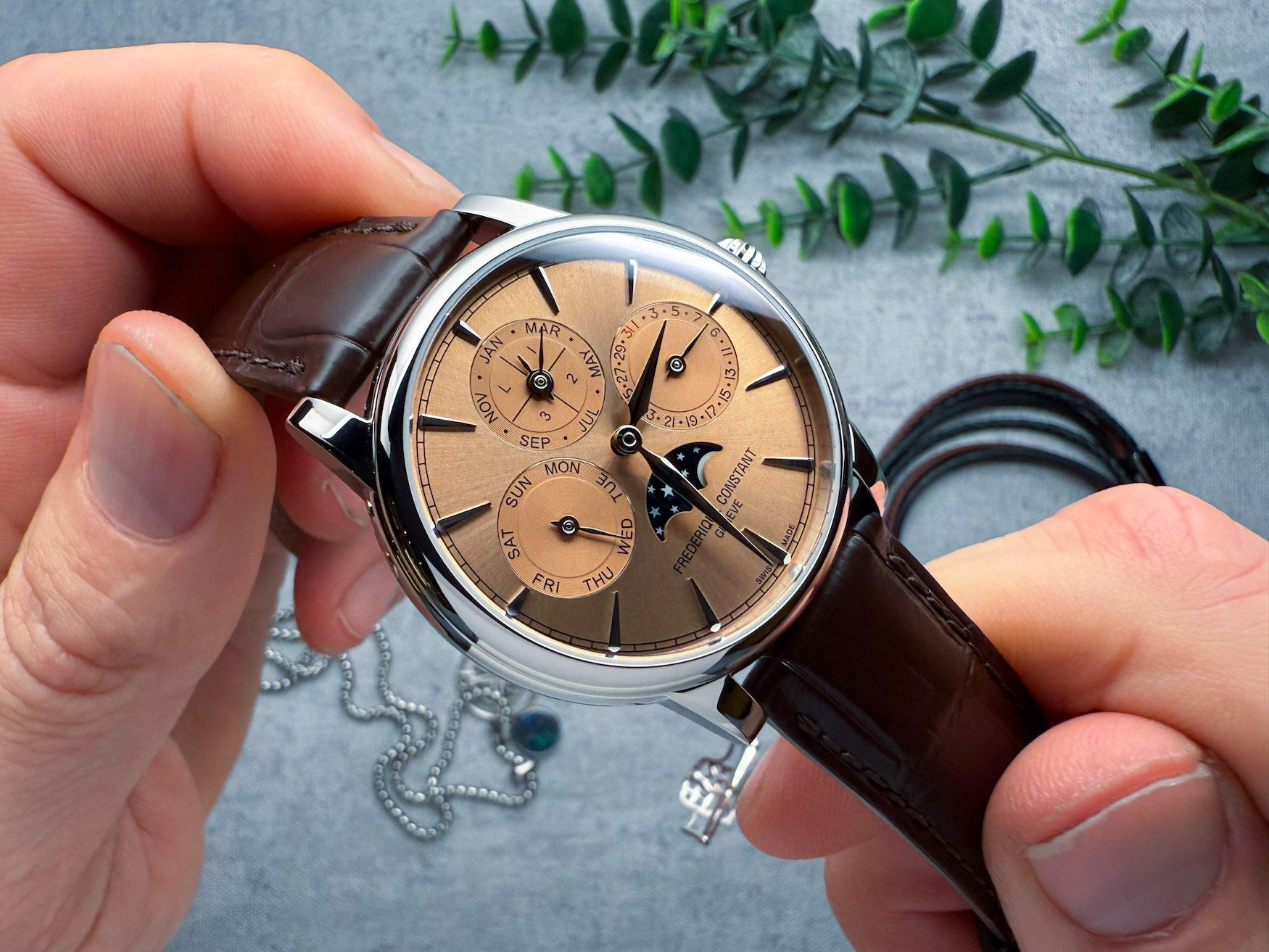 Frederique Constant Classic Perpetual Calendar Manufacture Salmon Dial 5