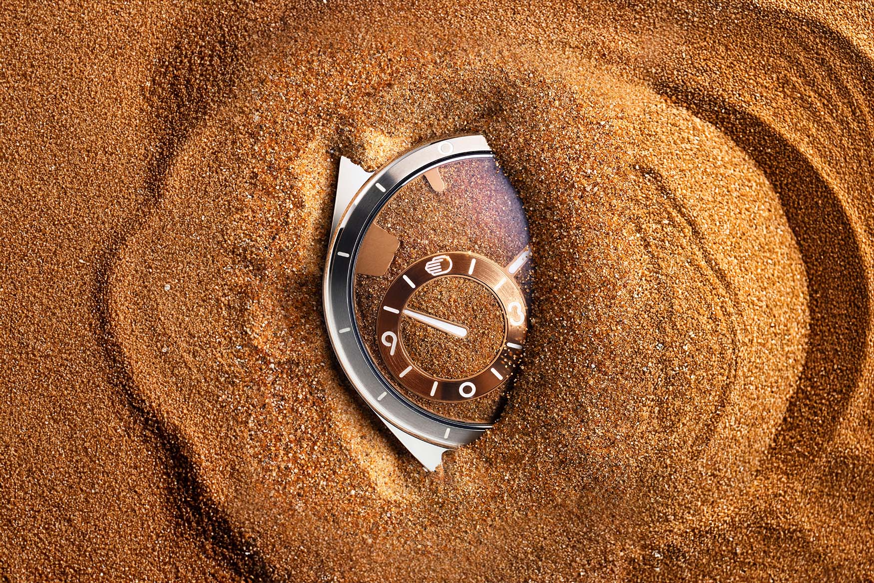 Ressence Type 9 S75 sand