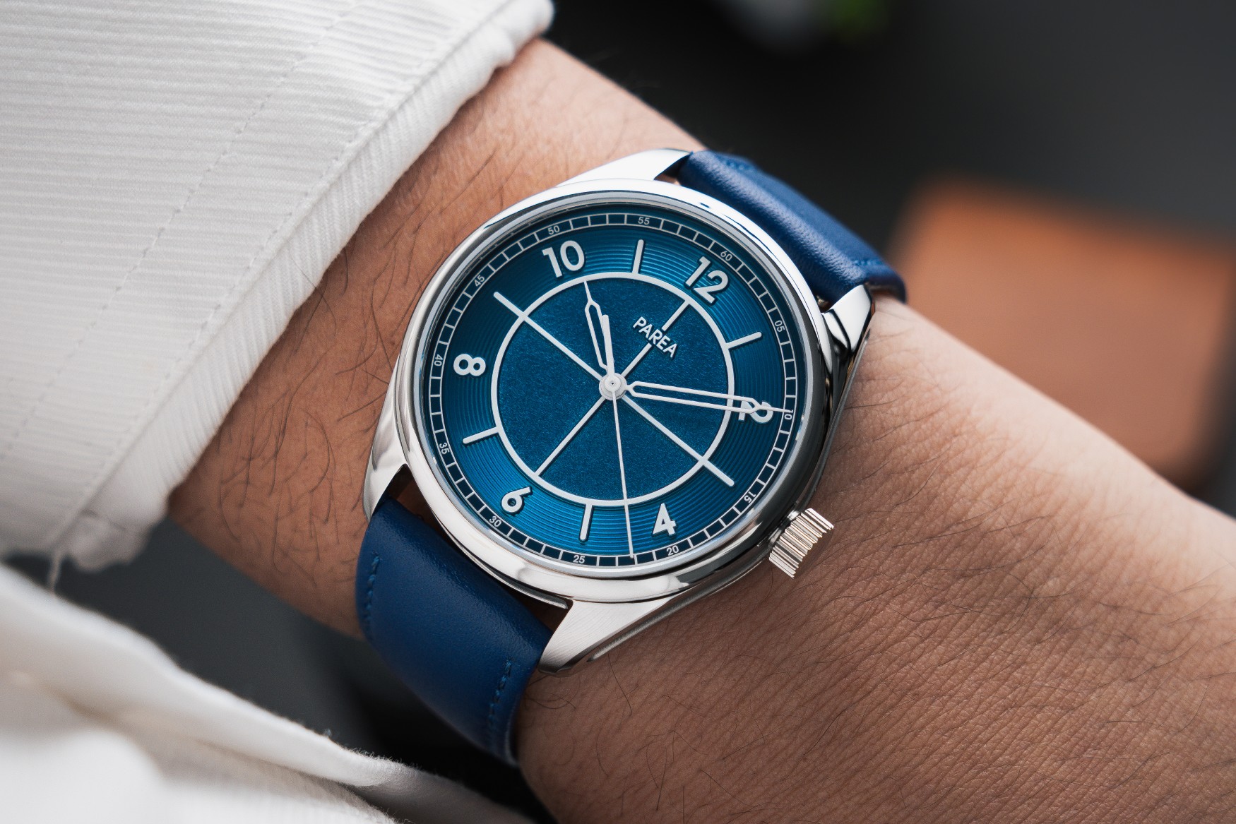 parea sector blue dial wrist