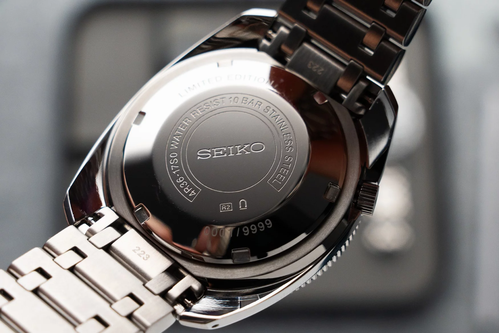 seiko-5-sports-gene-kranz-srpl91-srpl93-caseback.jpg.webp
