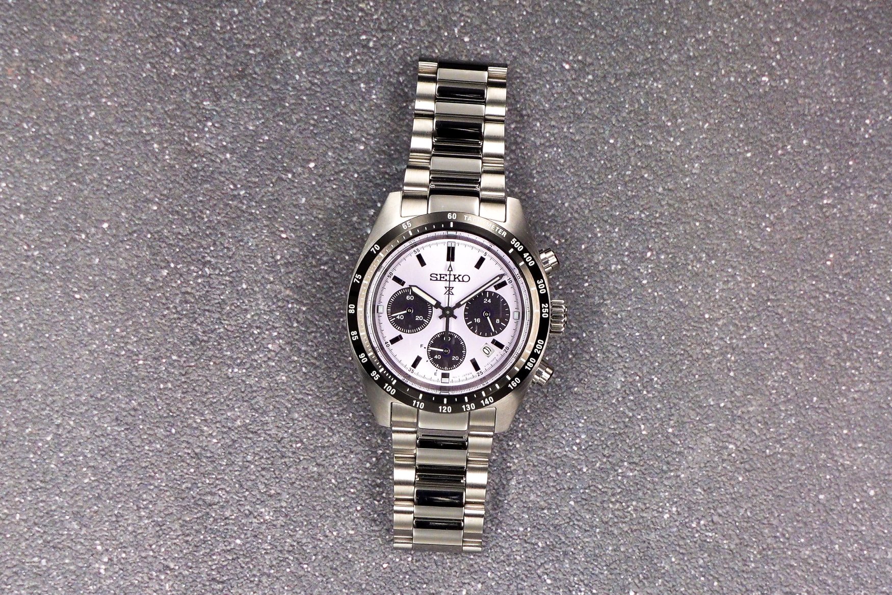 Seiko Prospex SpeedTimer Solar SSC995 2
