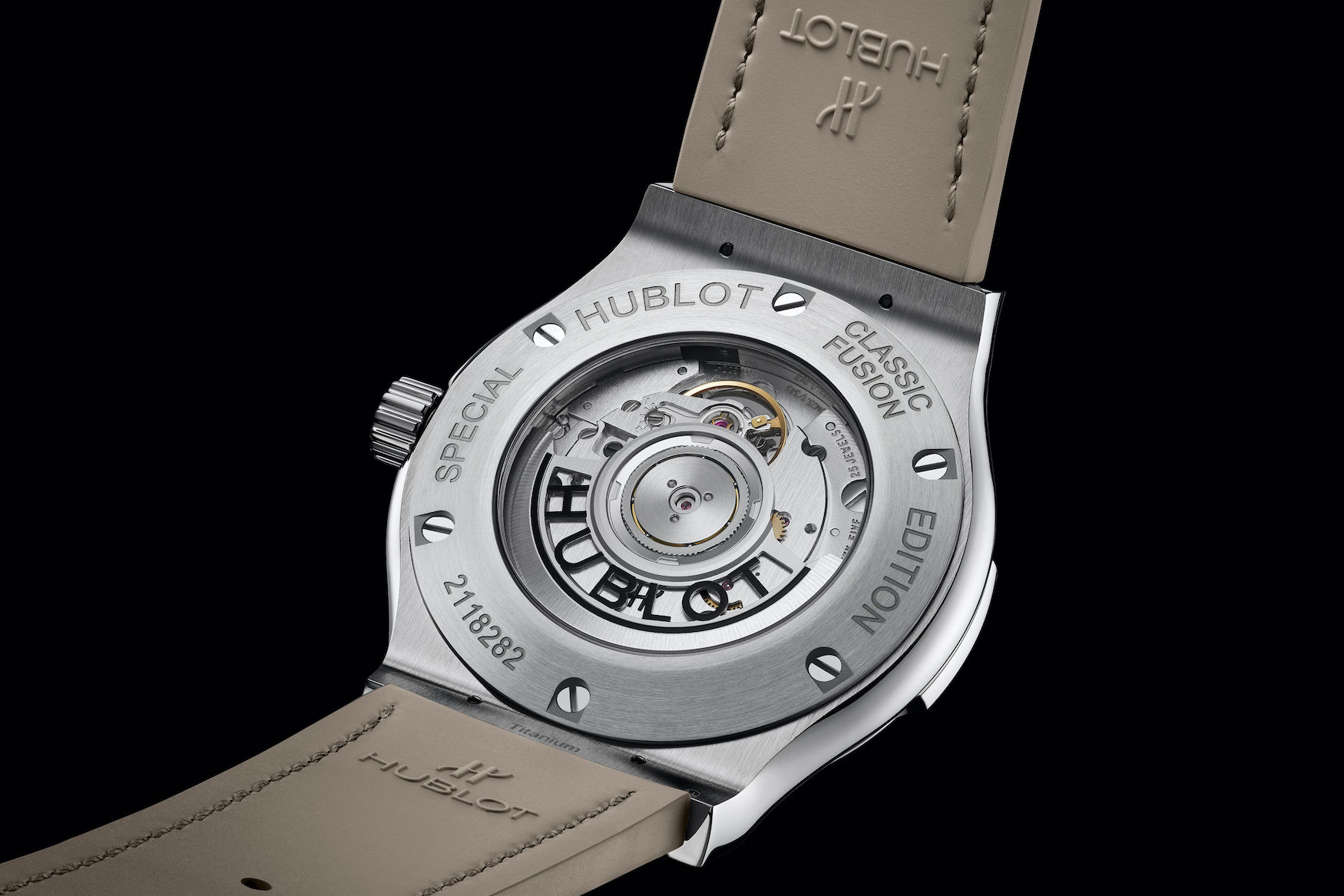 Hublot Classic Fusion Essential Taupe 6