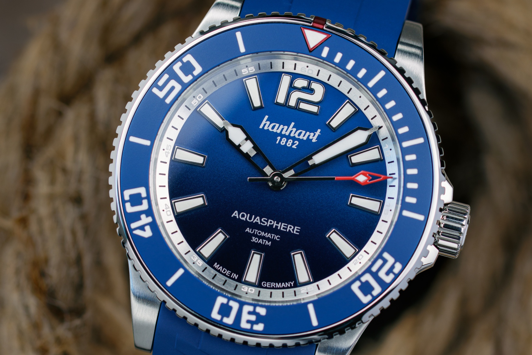hanhart aquasphere ocean fade dial