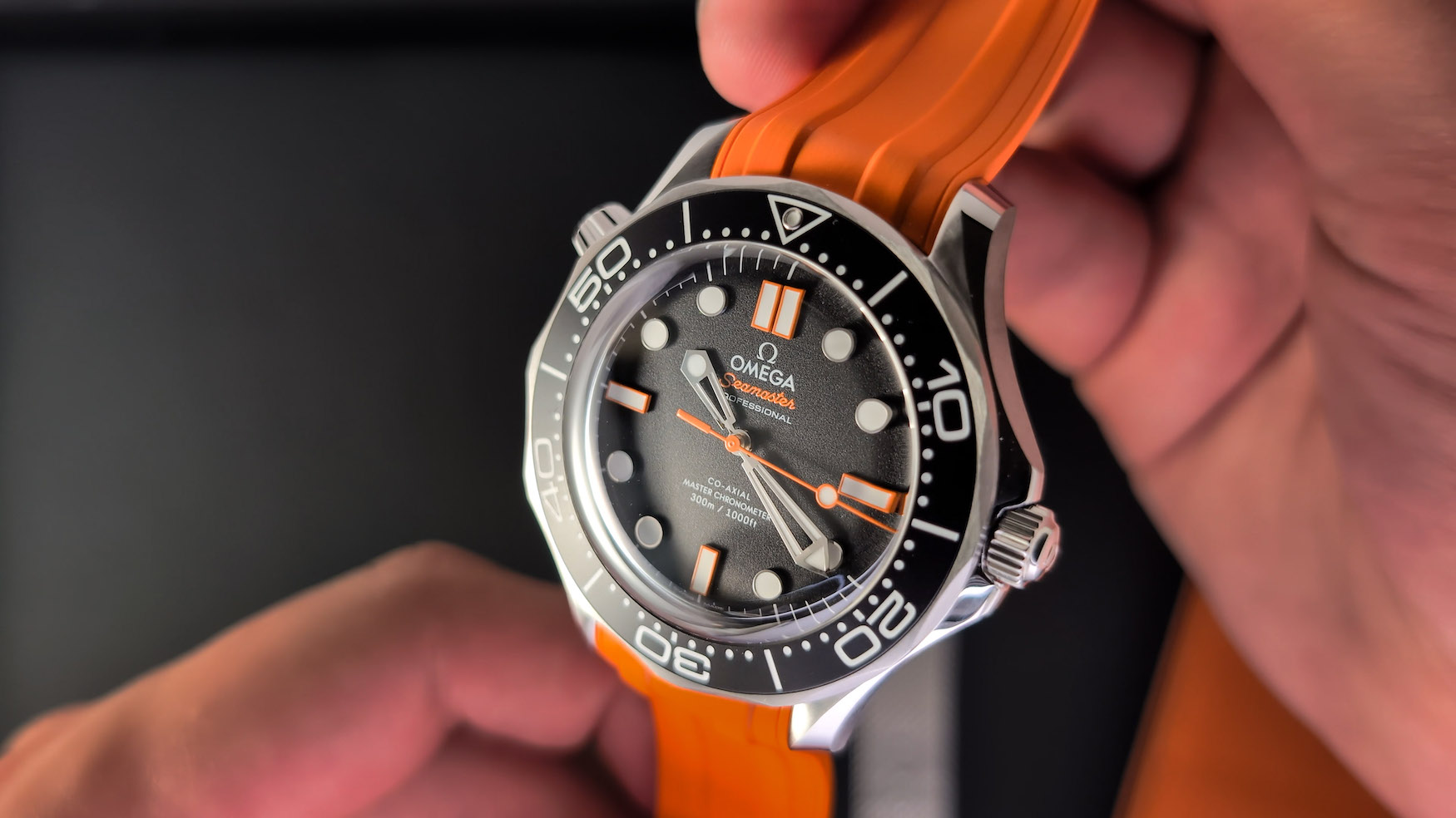 Omega Seamaster Diver 300m Orange 4