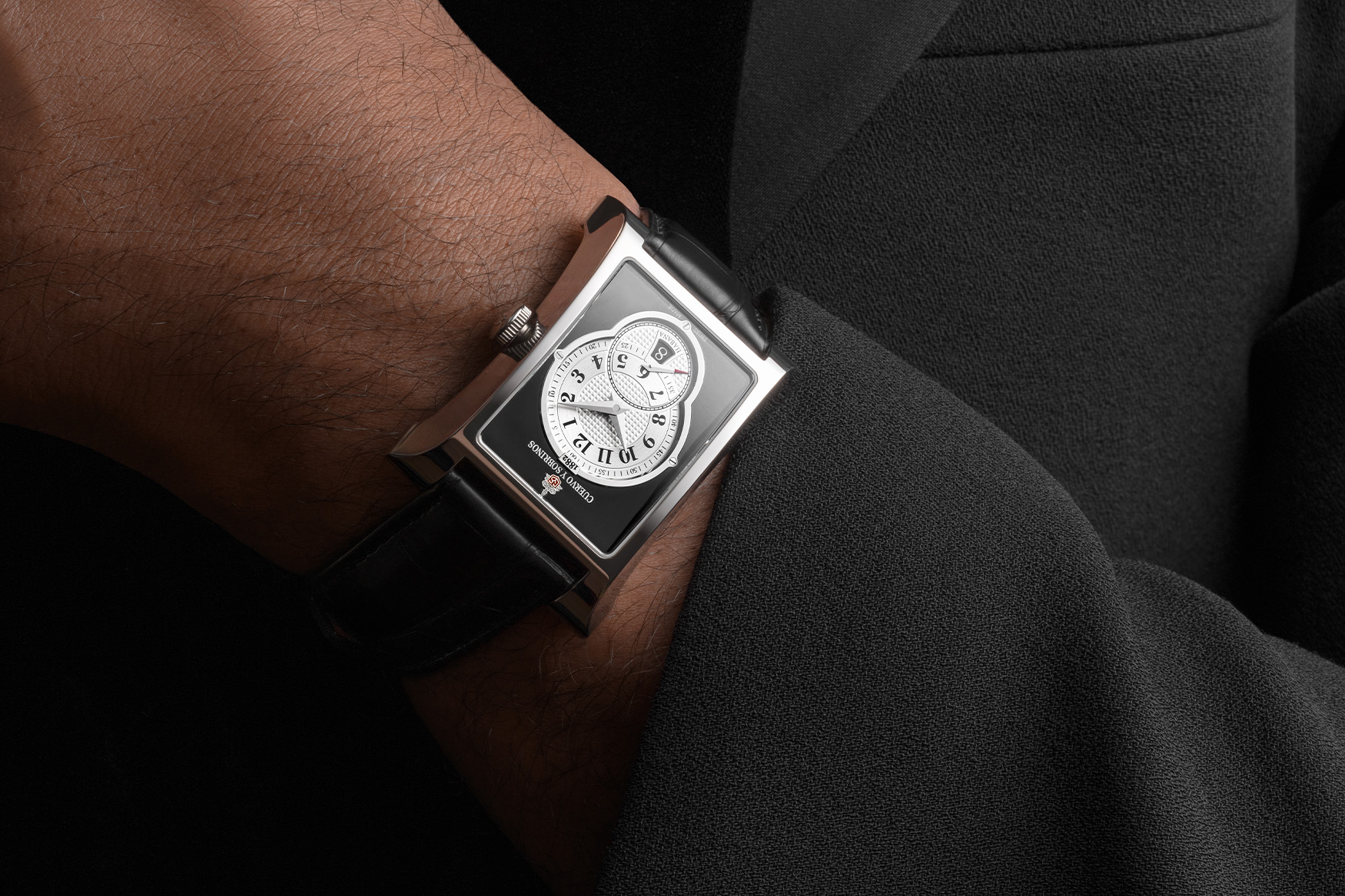 Cuervo y Sobrinos Esplendidos Heritage wrist3