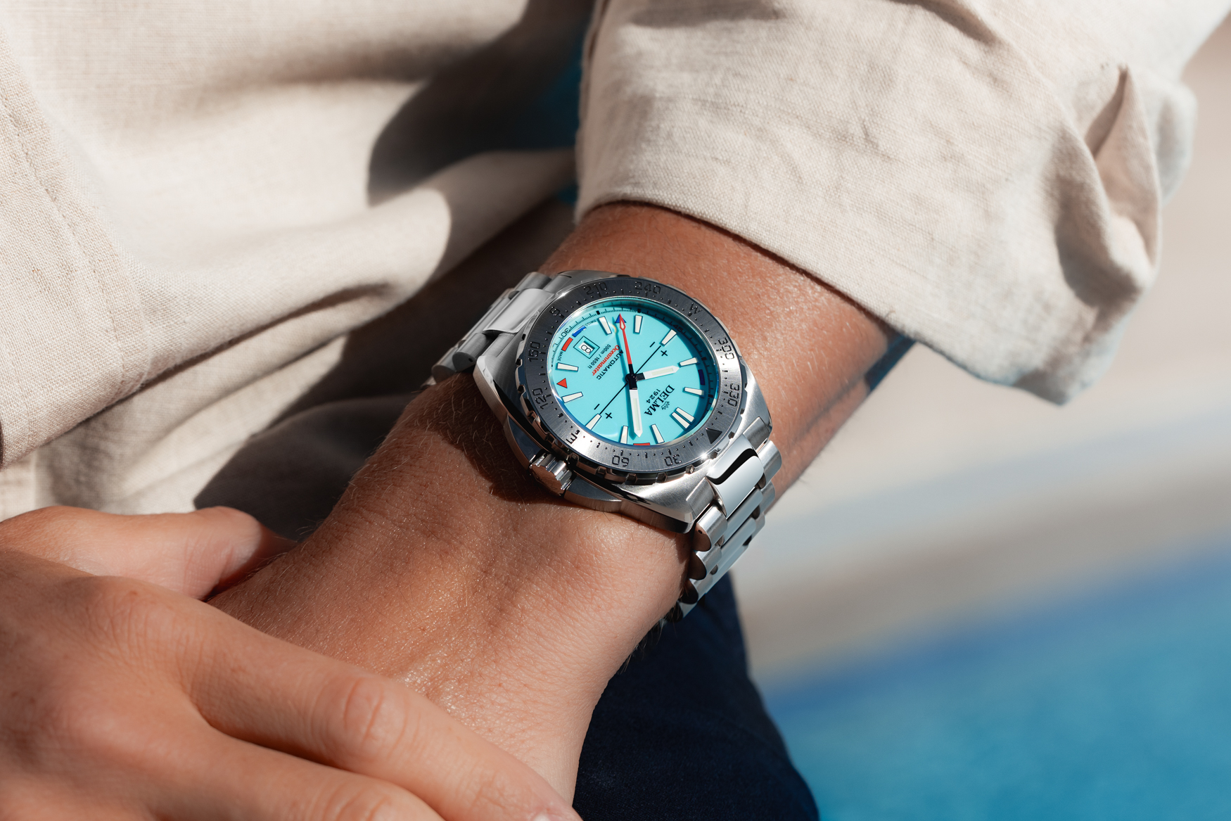 Delma Oceanmaster Lume Blue Lifestyle