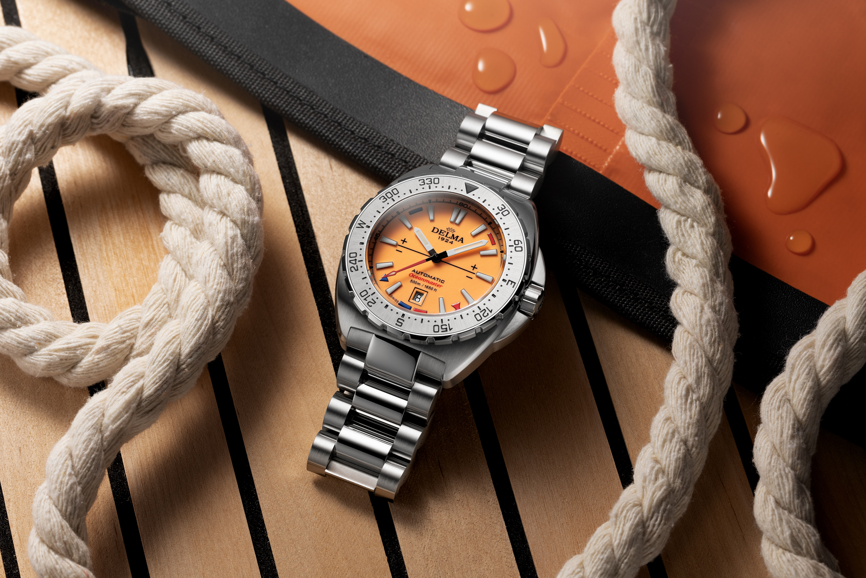 Delma Oceanmaster Lume Orange Lifestyle