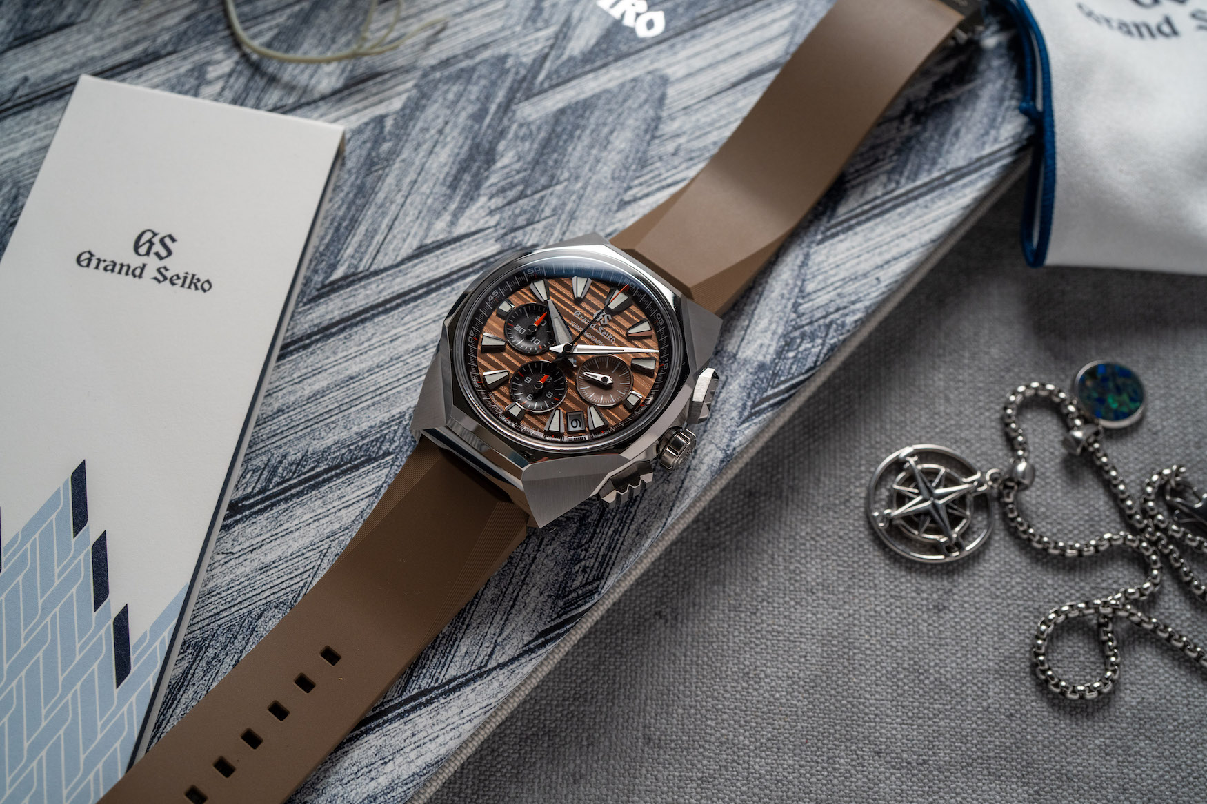 Grand Seiko SLGC009 Tokyo Lion Titograph 29