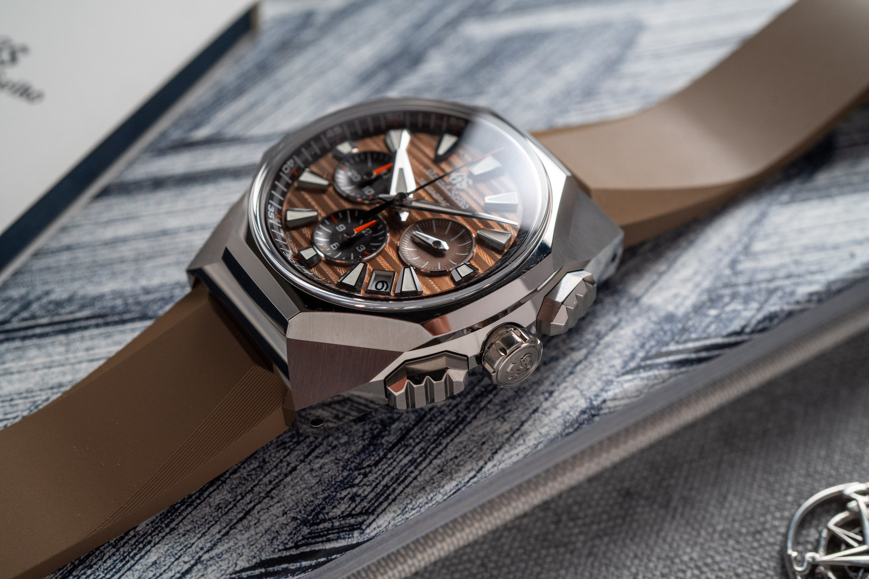 Grand Seiko SLGC009 Tokyo Lion Folding 31