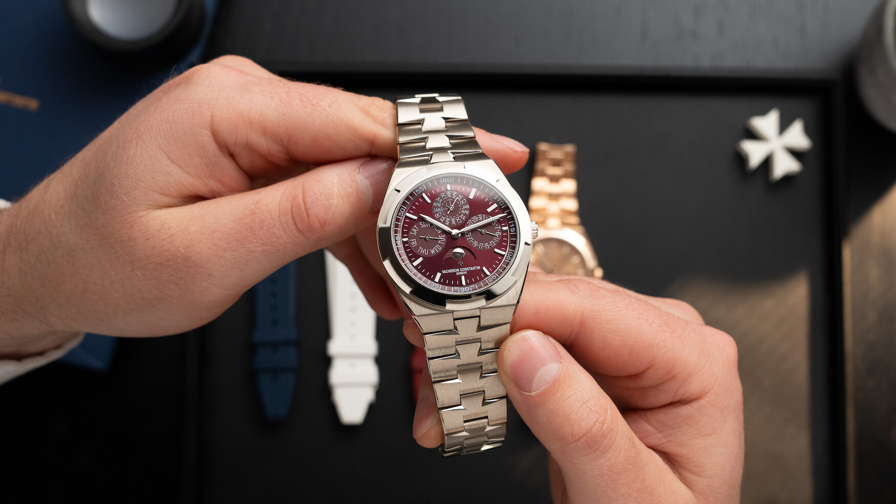 Vacheron Constantin Overseas Permanent Calendar Ultra Thin2025 19