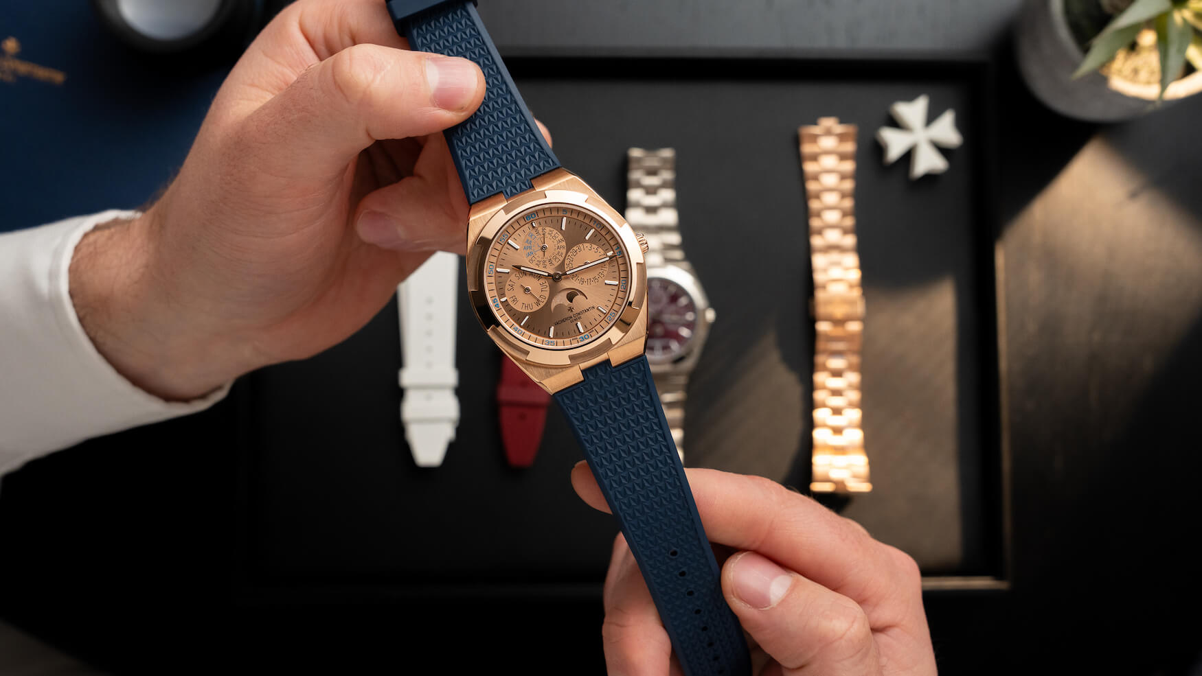 Vacheron Constantin Overseas Permanent Calendar Ultra Thin2025 25