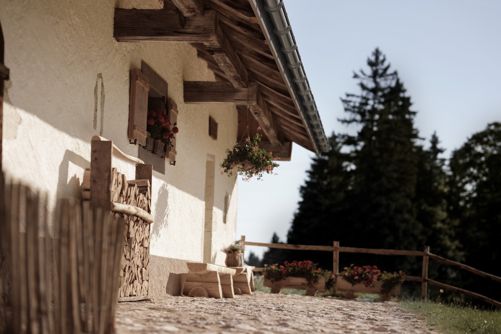 JLC Le Chalet Exterior