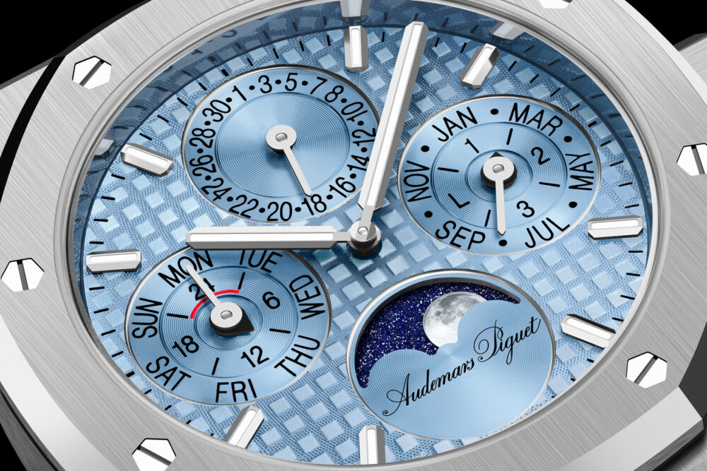 Audemars Piguet Royal Oak QP steel dial close up 2