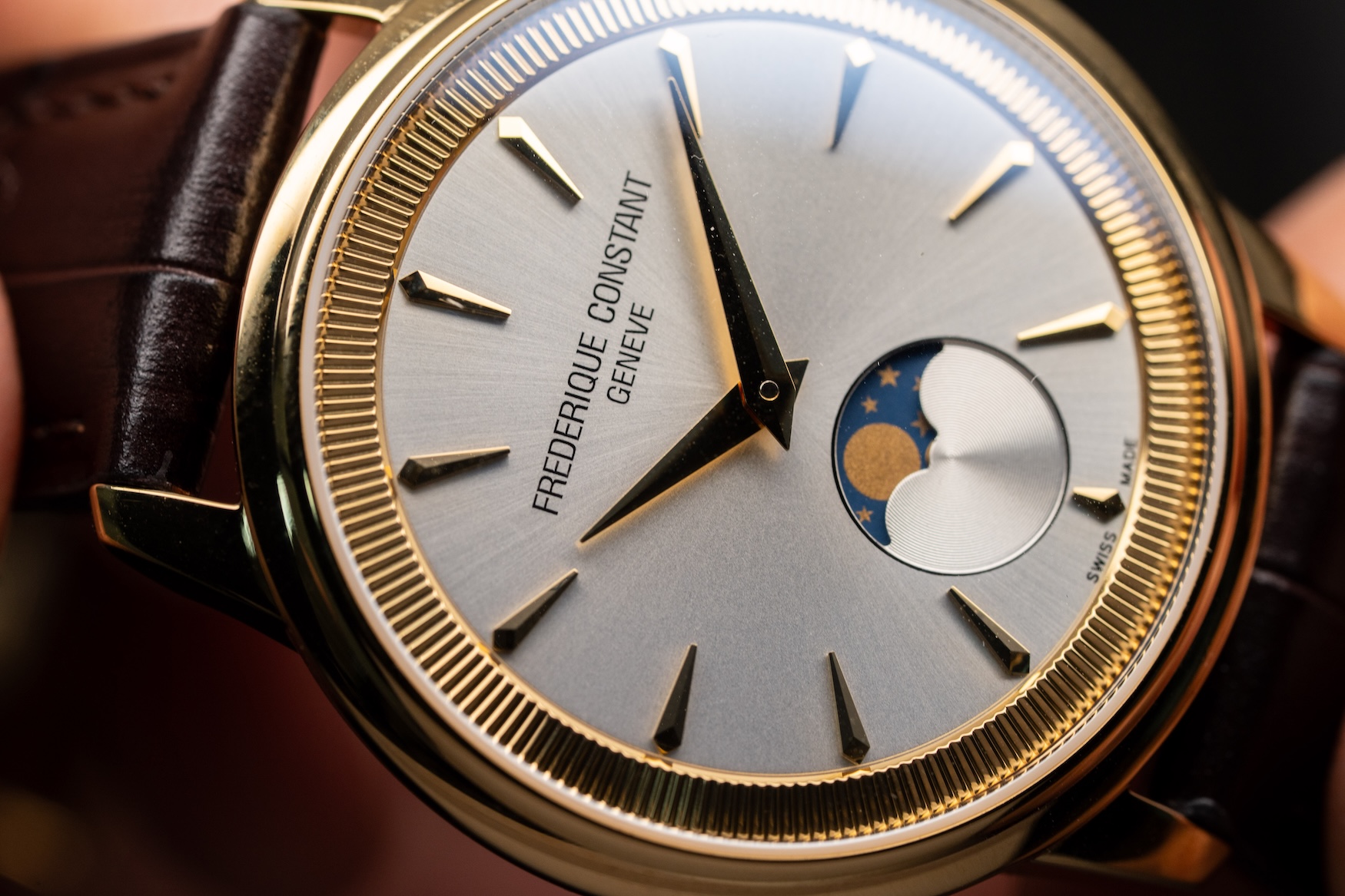 frederique constant classics moneta moonphase 2025 54
