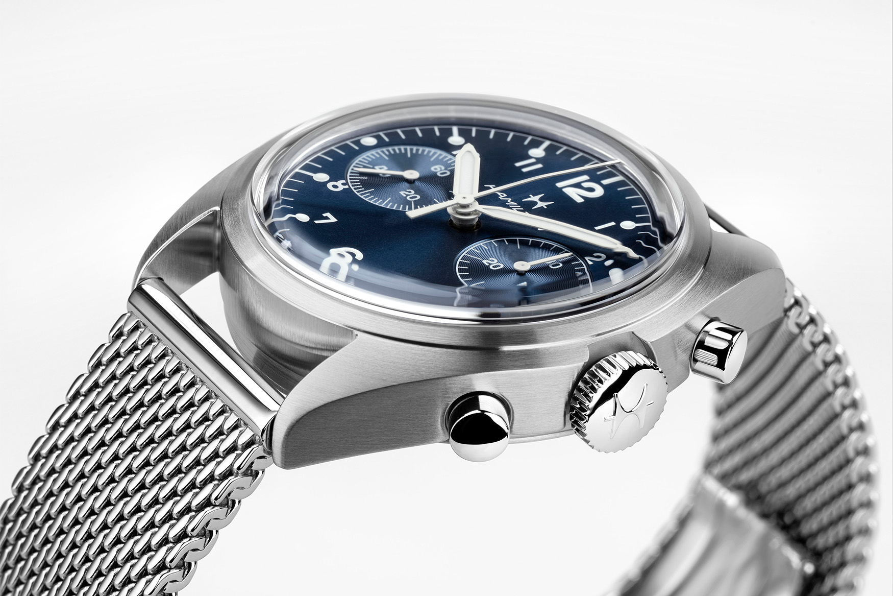 hamilton khaki aviation pilot pioneer chrono case