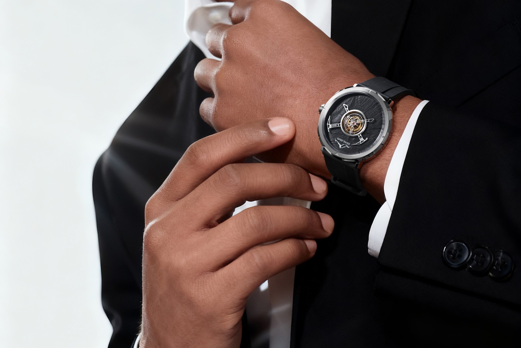 CIGA thiết kế phong cách sống Everest Summit Central Tourbillon