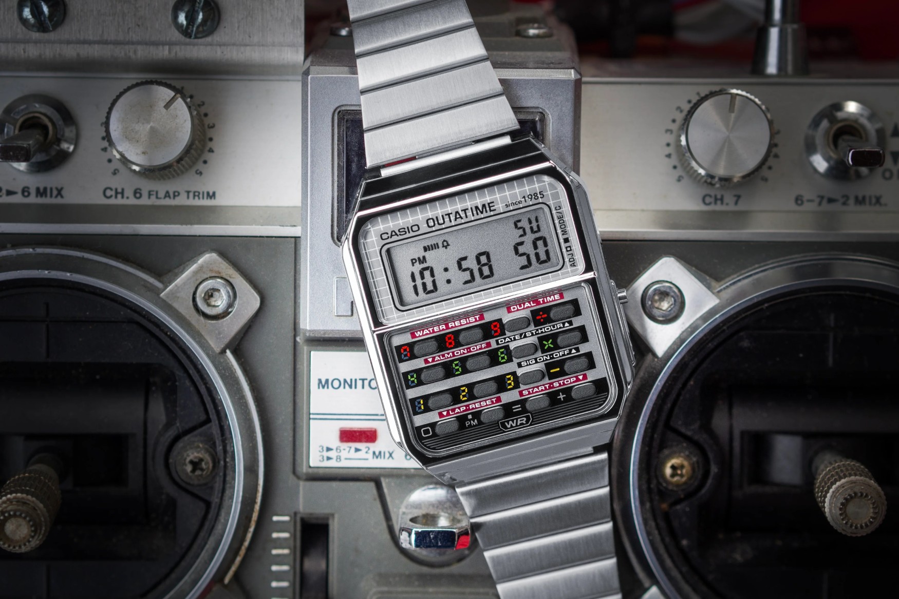 Casio x Back to the Future Kỷ niệm 40 năm CA 500WEBF 1A