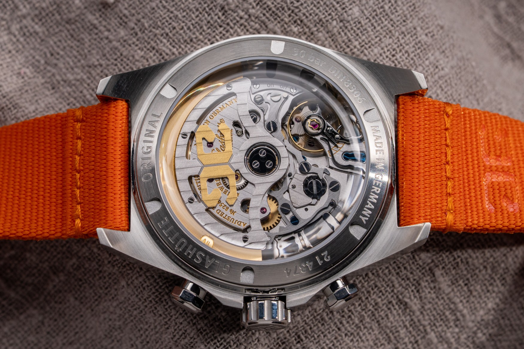 Ốp lưng màn hình bạc Glashütte Original SeaQ Chronograph Silver