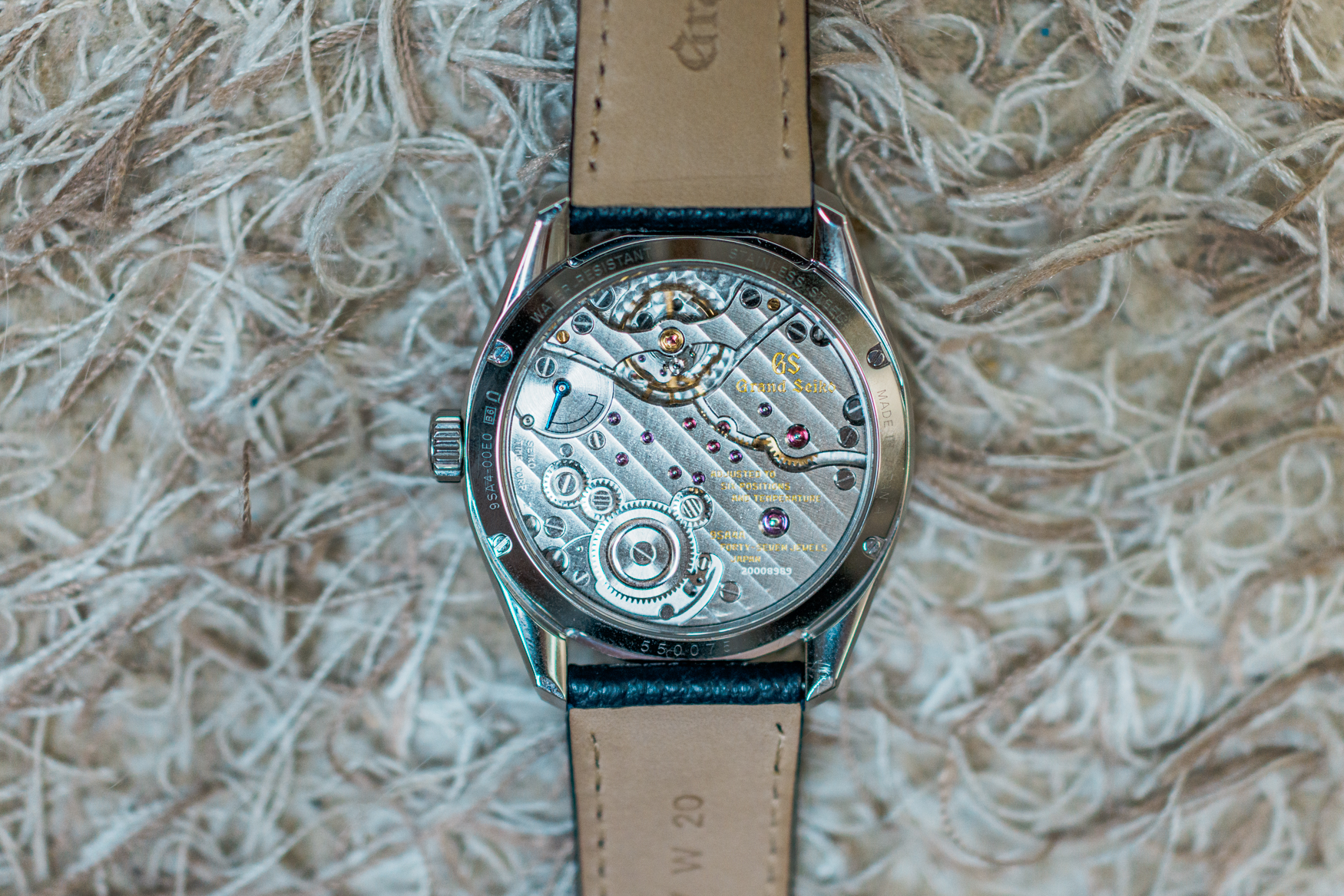 Hồ sơ mặt sau của Grand Seiko Evolution 9 SLGW007