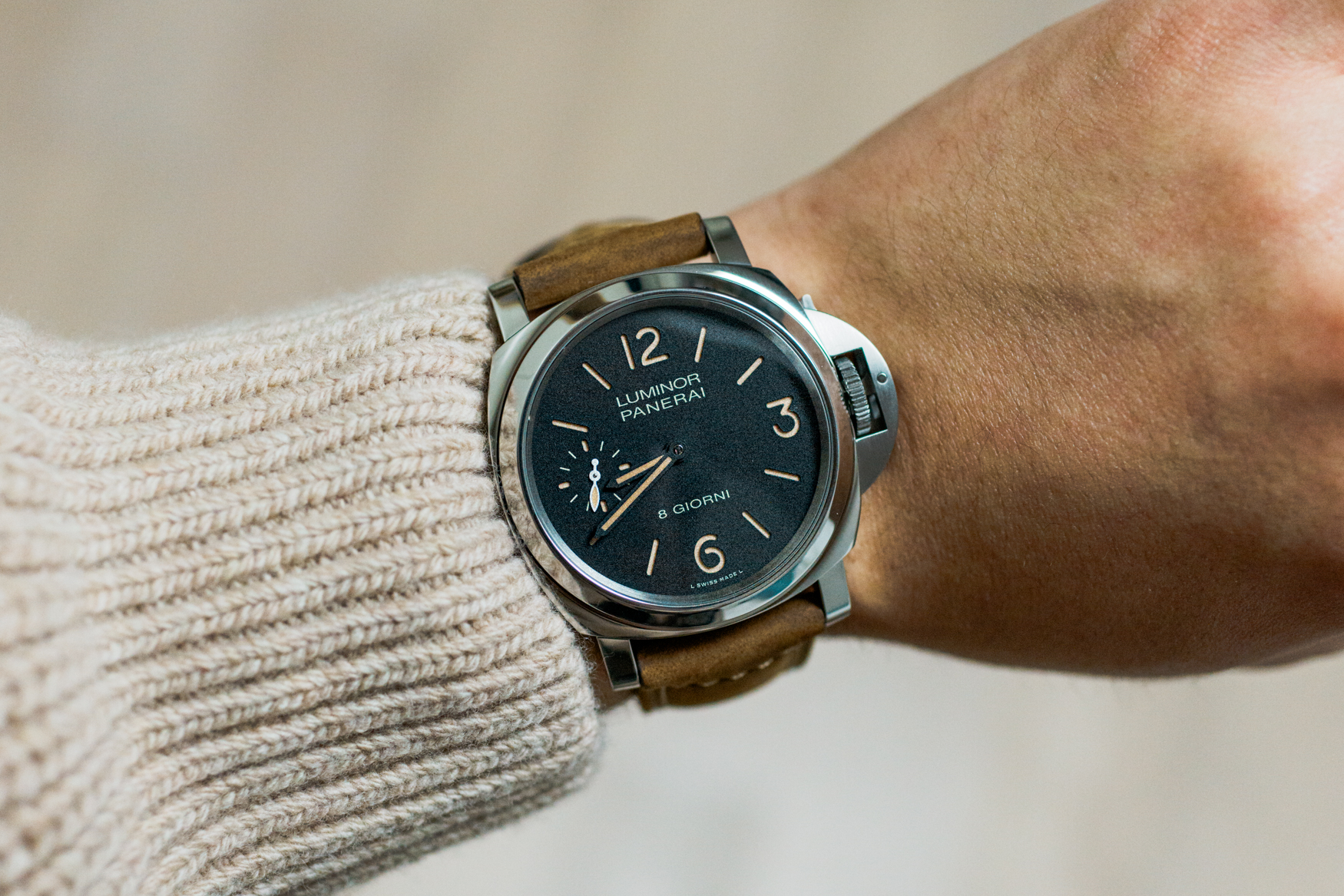 Panerai Luminor 8 Giorni PAM00915 Wristshot