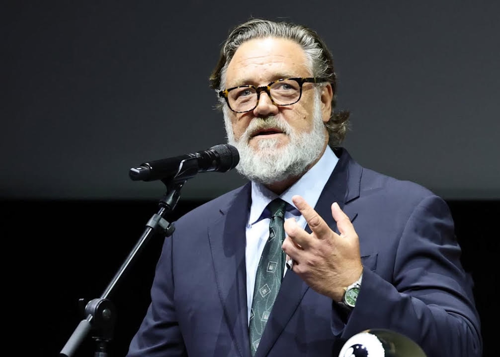 Russell Crowe Maurice de Mauriac 2