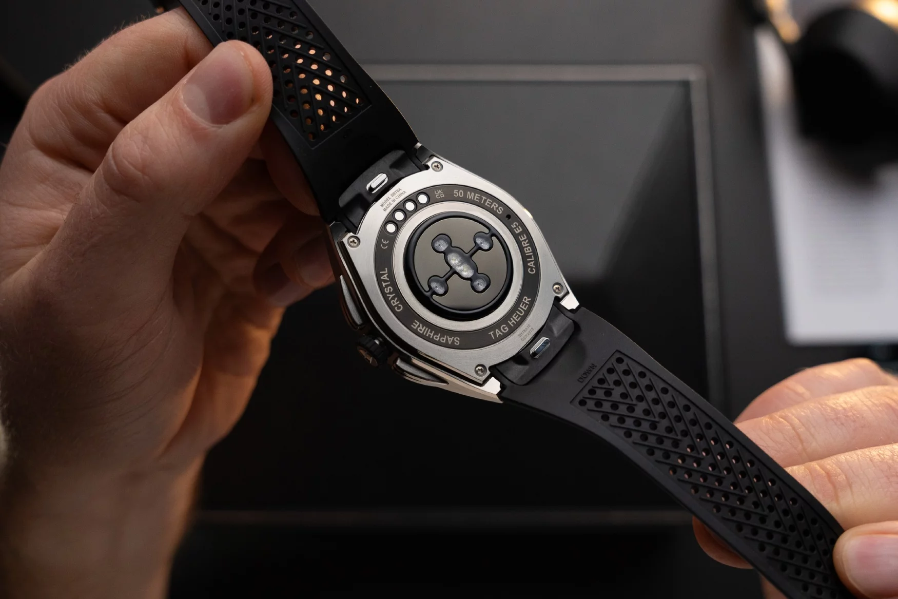 TAG-Heuer-Connected-Calibre-E5-45mm-sensor.jpg.webp