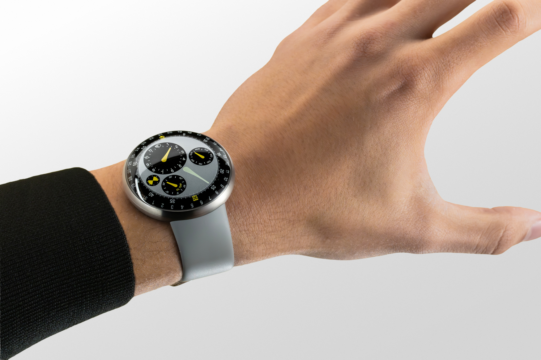 Ressence Type 3 MN Wristshot