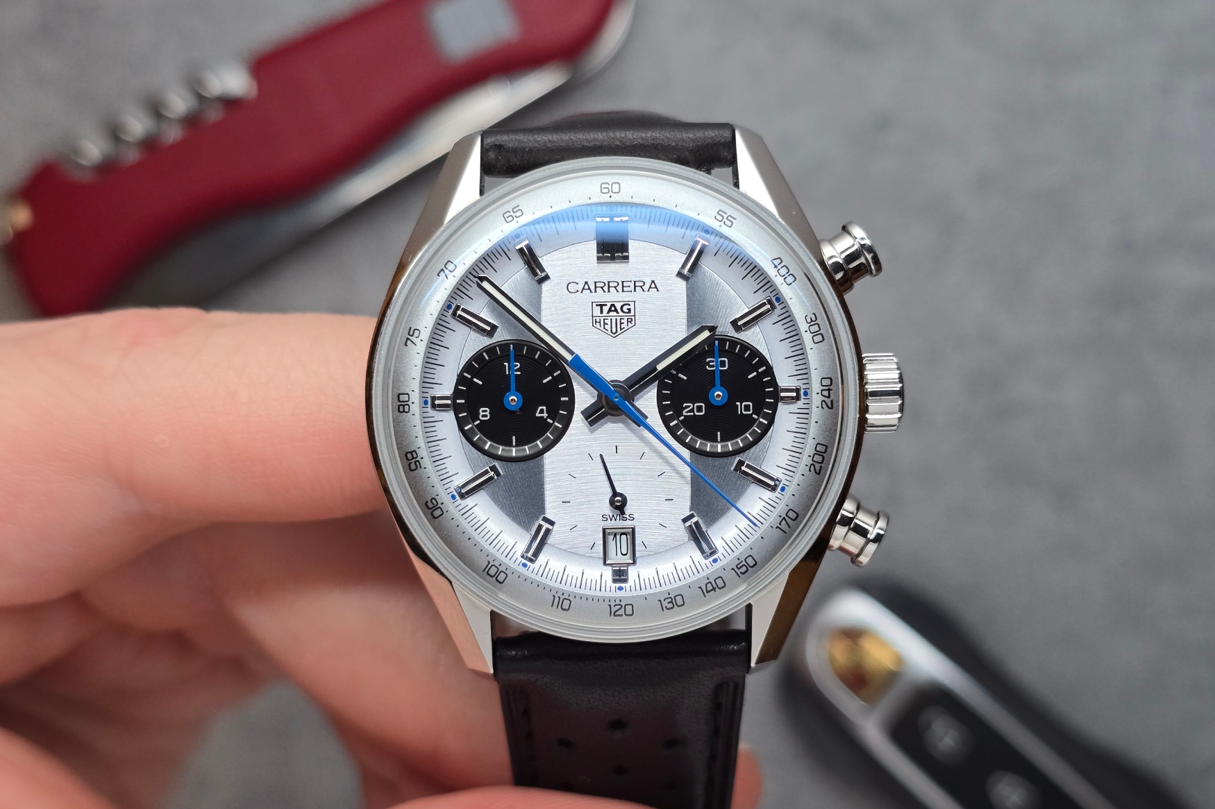 TAG Heuer Carrera Glassbox Australia Limited Edition في متناول اليد