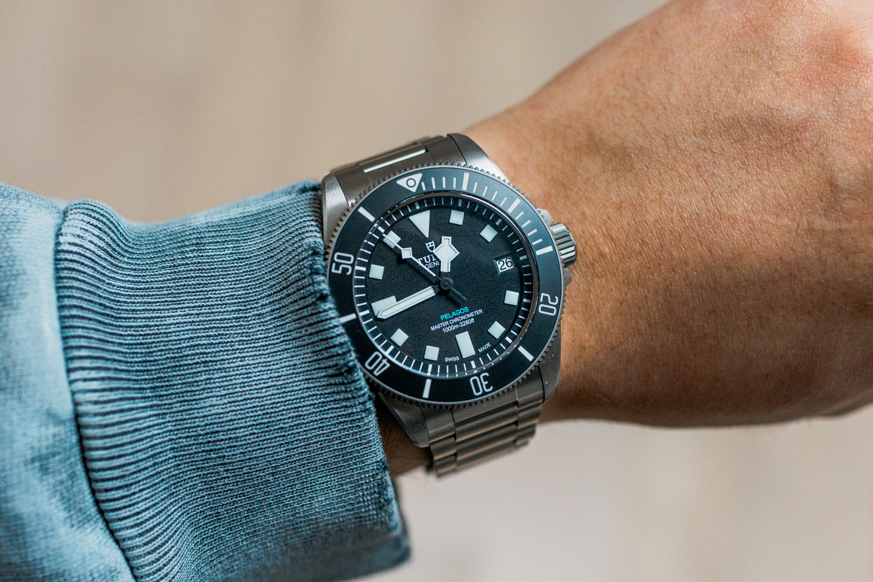 تيودور بيلاجوس الترا المعصم 1