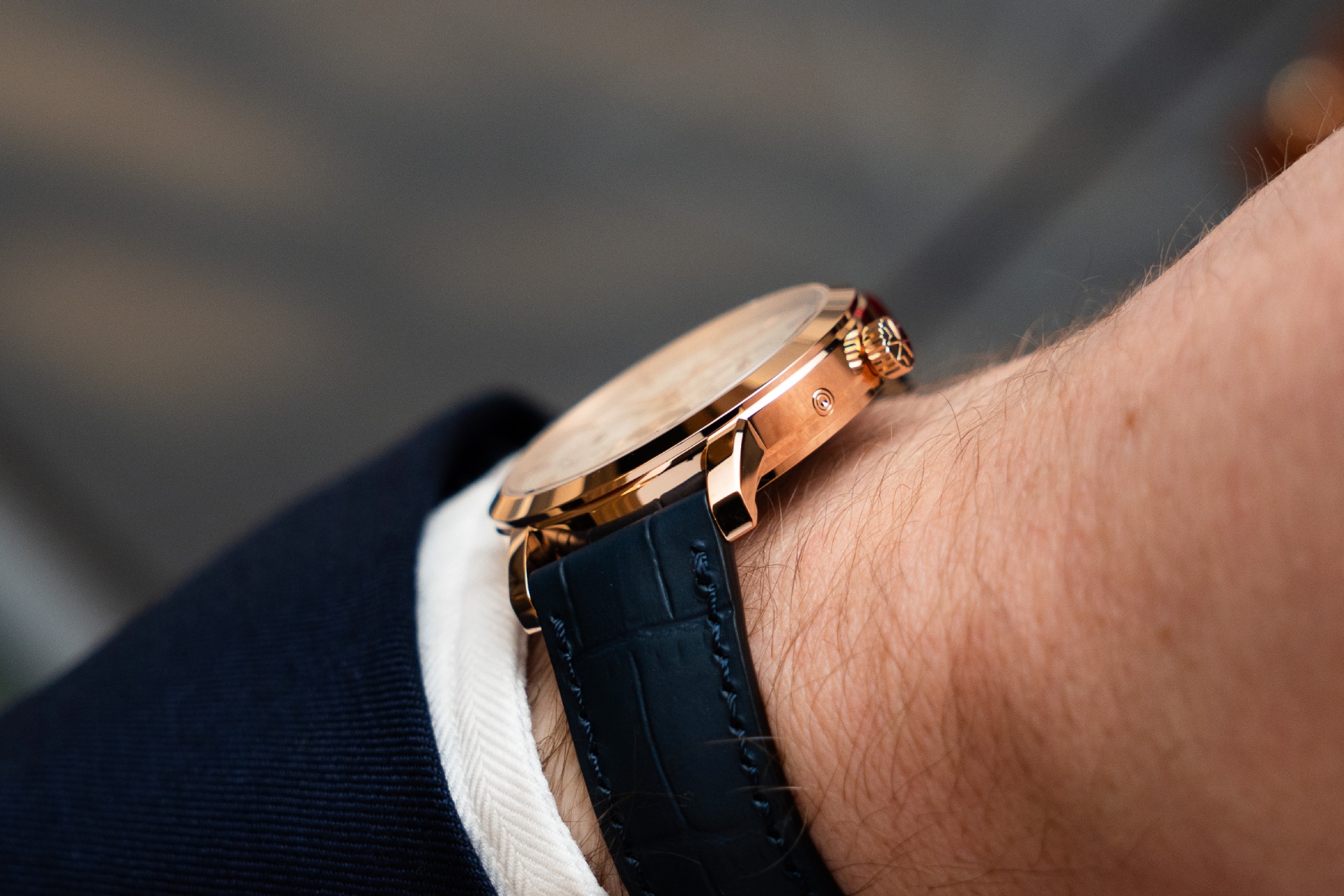 Vacheron Constantin Traditionnelle Perpetual Calendar Ultra Thin gold profile