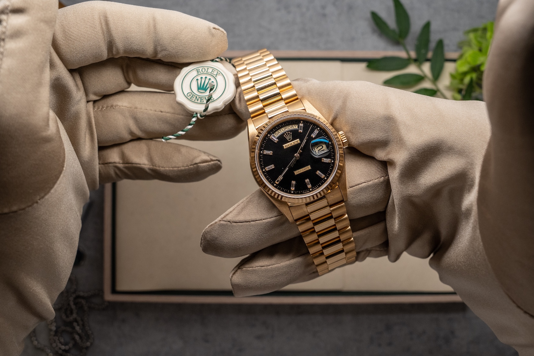 رولكس Day Date مخزون مملوك مسبقًا معتمد في دبي 1