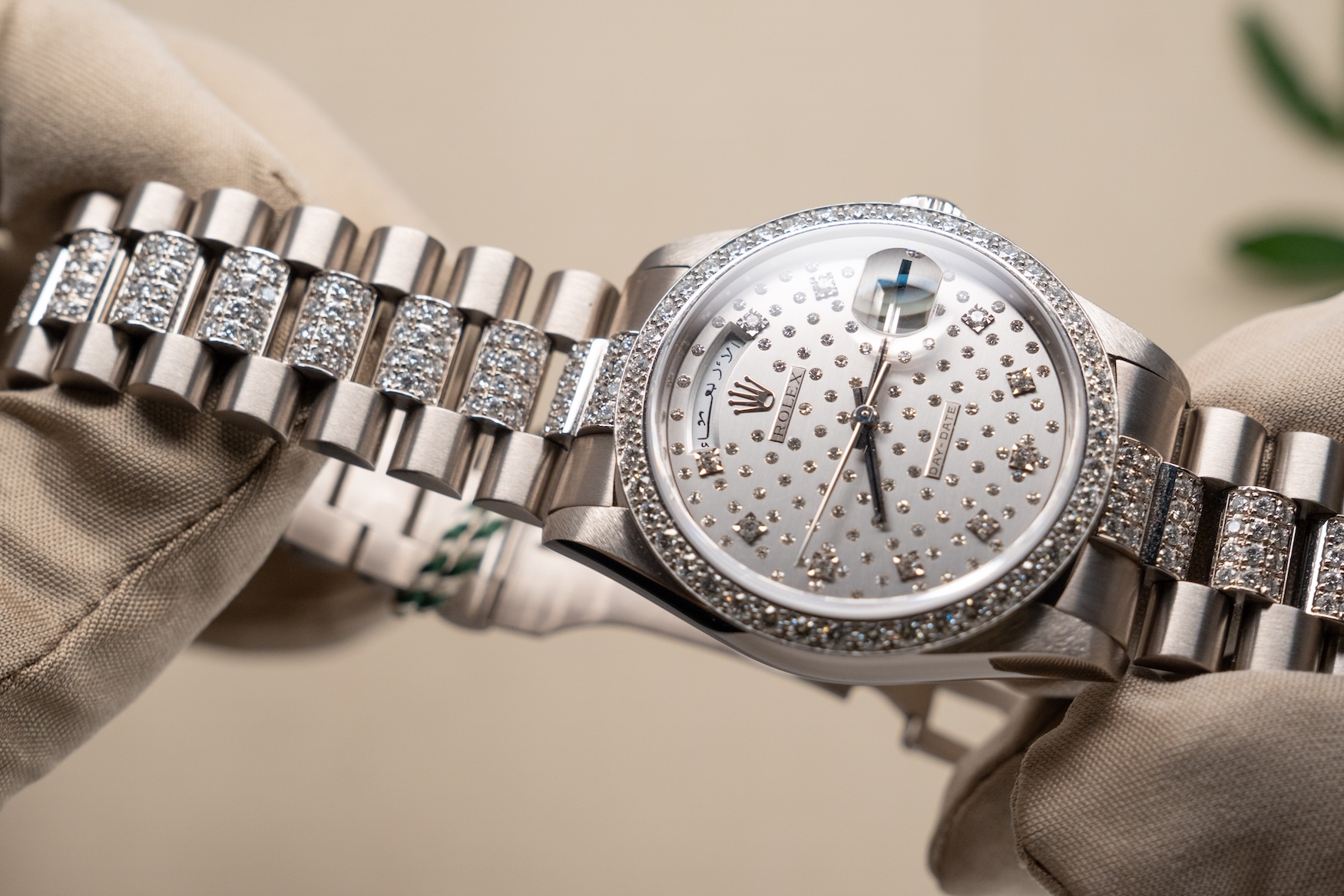 رولكس Day Date مخزون مملوك مسبقًا معتمد في دبي 39