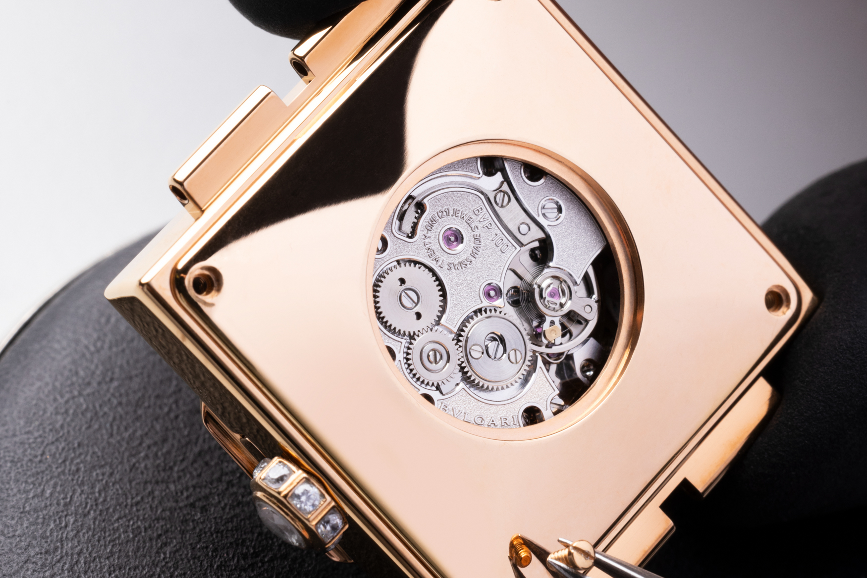 Bvlgari Maglia Milanese Monete Secret Watch Case Back
