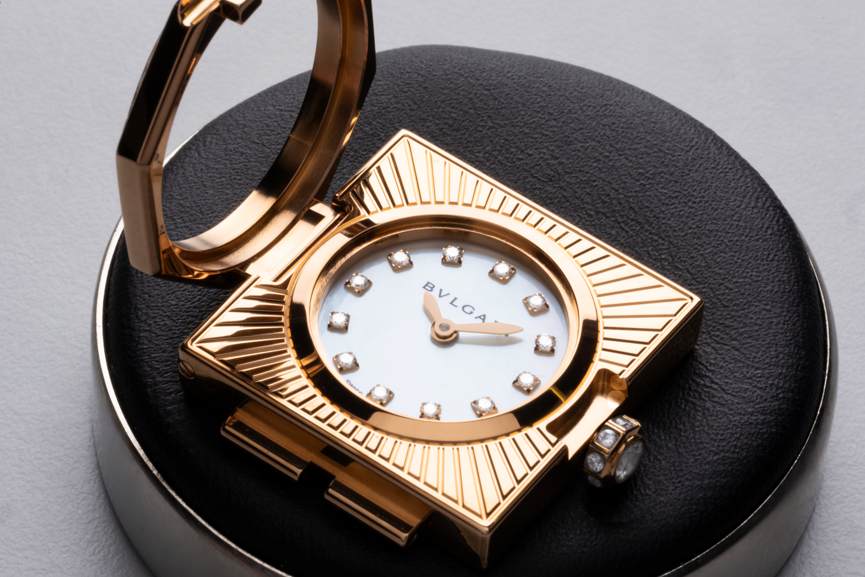 Bvlgari Maglia Milanese Monete Secret Watch Profile