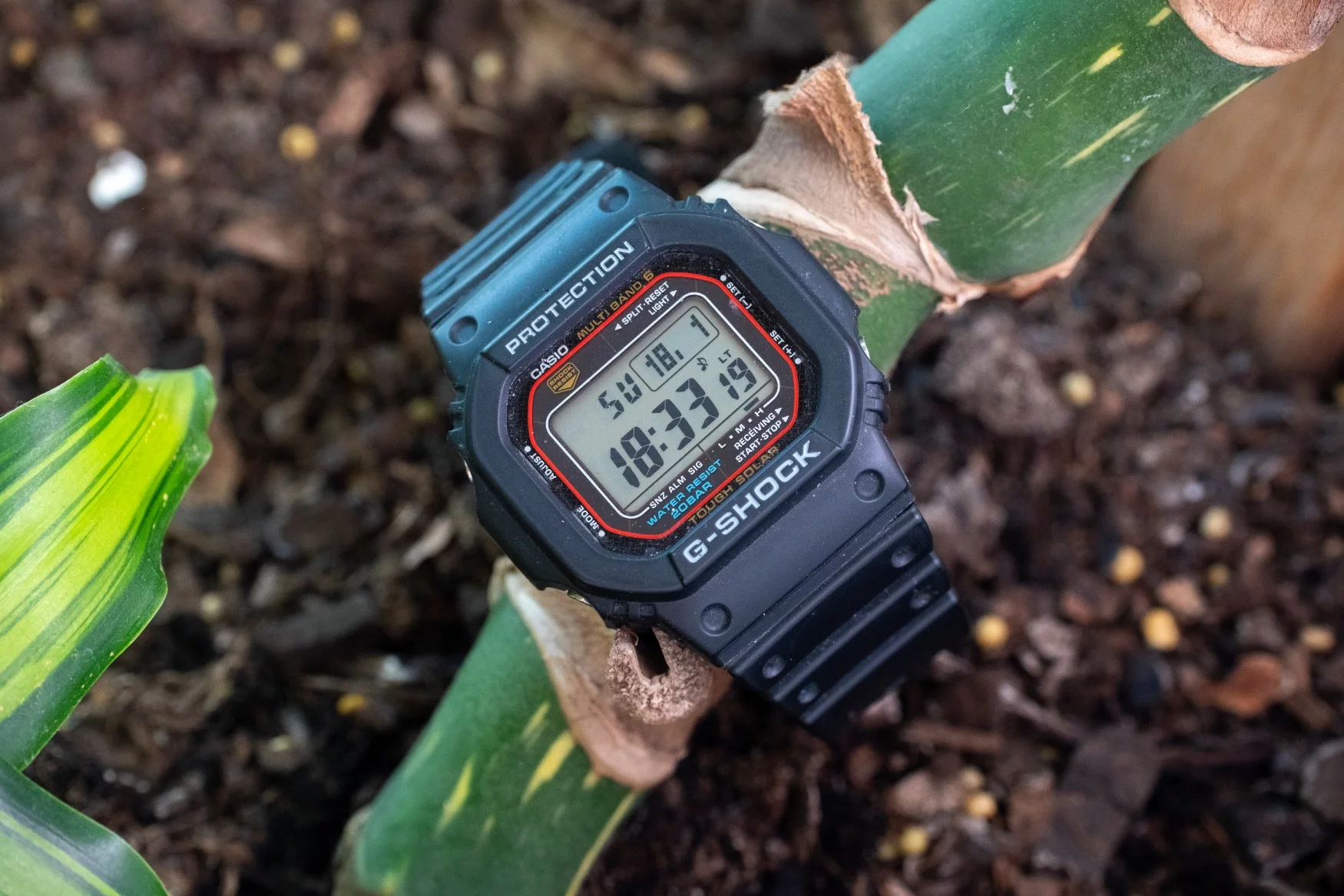 時計 CASIO G-SHOCK GW-5610 Casio G-Shock Men's Multi-Band Solar Atomic Watch GWM5610-1
