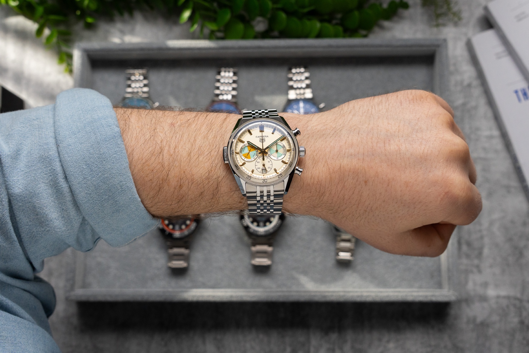 tag heuer carrera chronograph seafarer 9