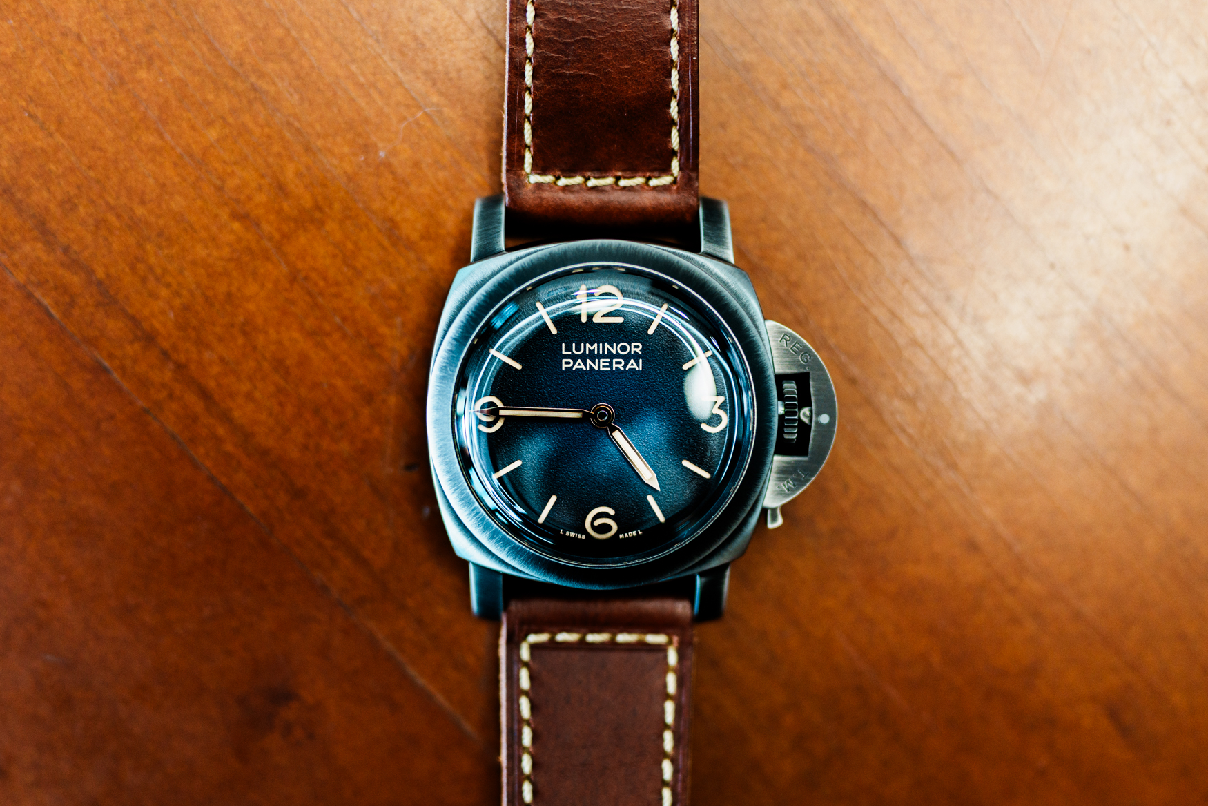 Panerai Luminor Venticinque PAM02025 Profile 6