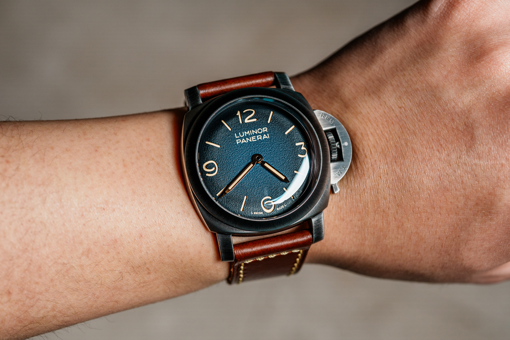 Panerai Luminor Venticinque PAM02025 Wristshot