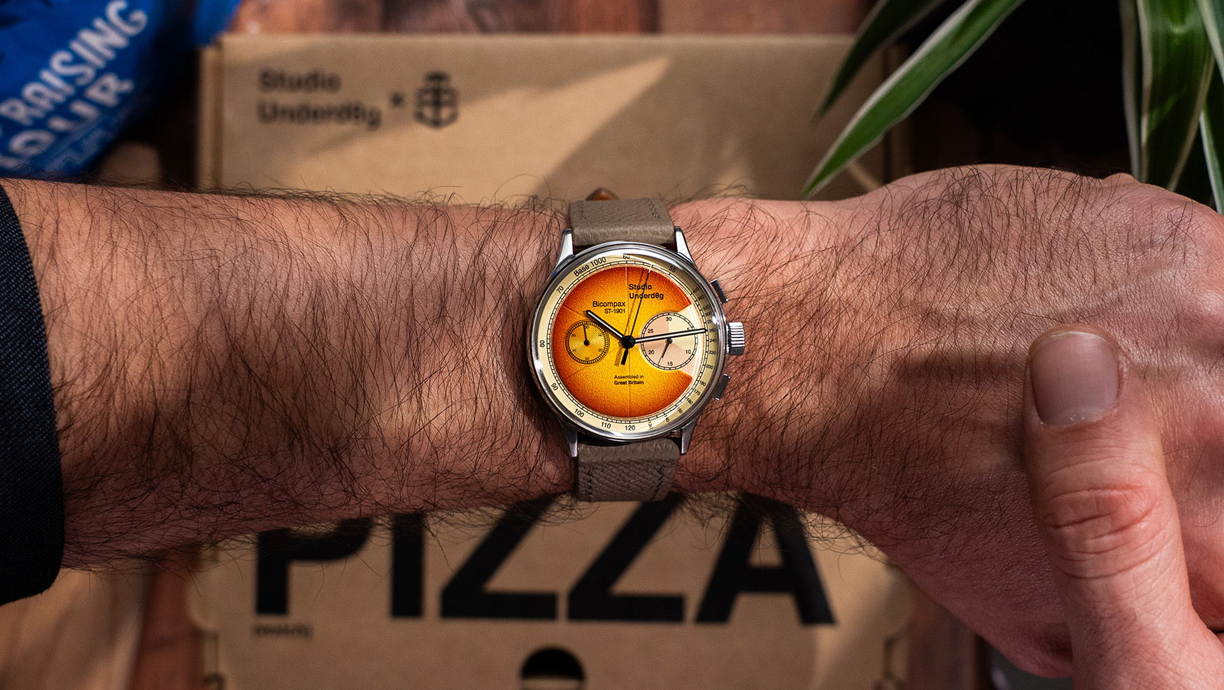 studio underdog burnt pizza wrist 4