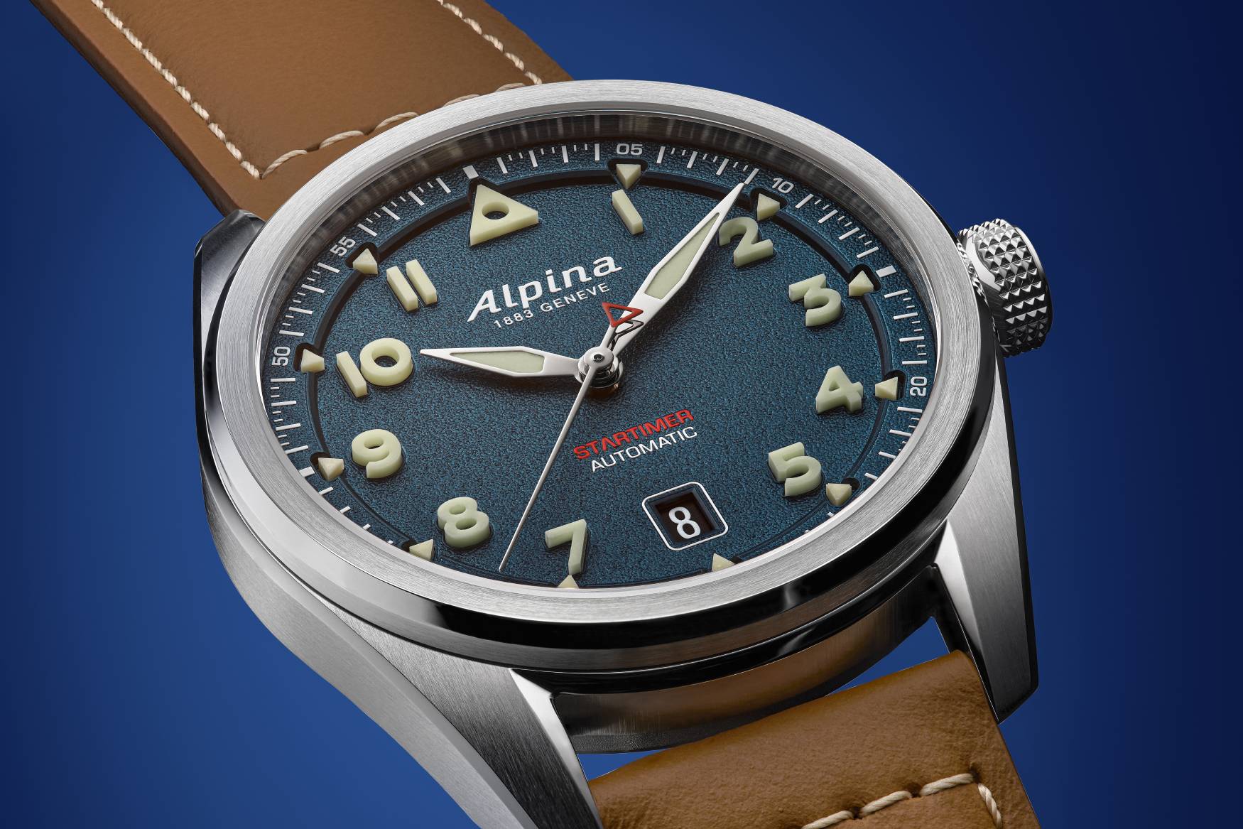 Alpina Startimer Pilot Automatic blue closeup