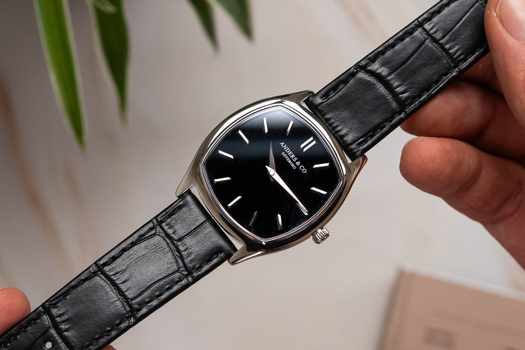 Anders&Co AC2 volcan black dial