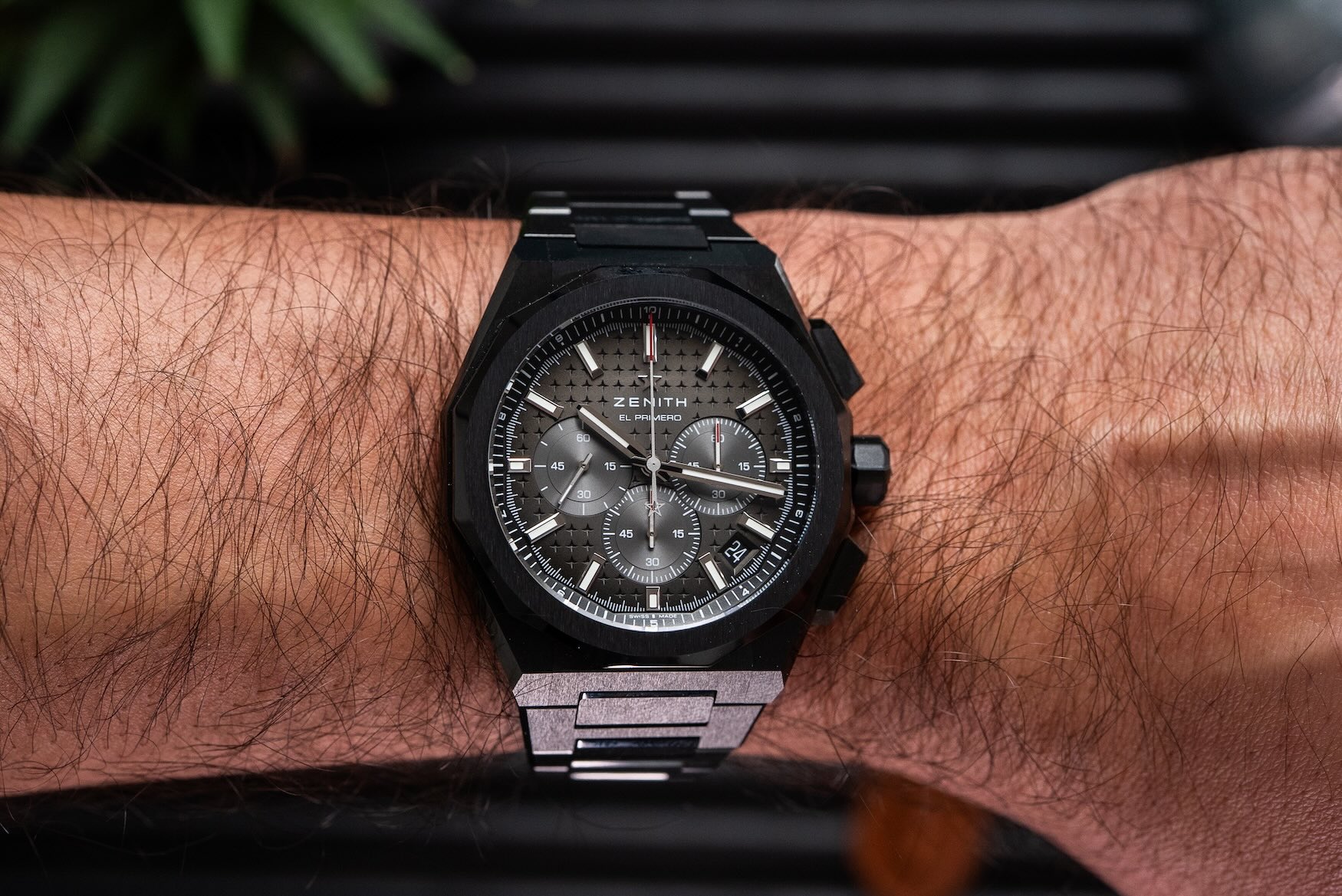 زينيث ديفي سكاي لاين كرونوغراف سيراميك أسود 7