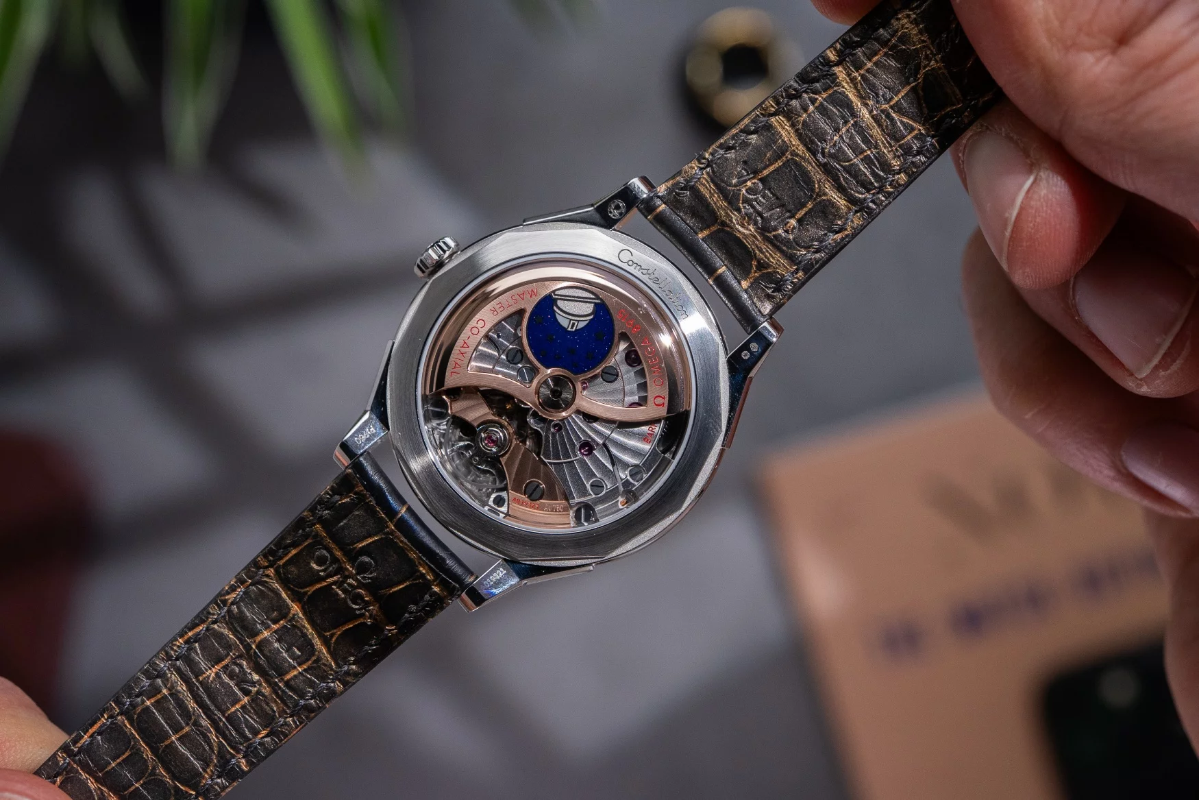 Omega Constellation | HANDS ON