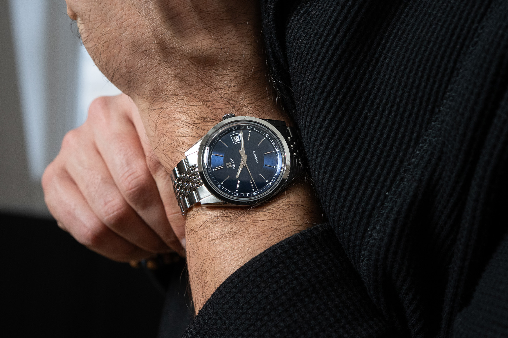 ساعة تيسو فيزوديت باللون الأزرق 2