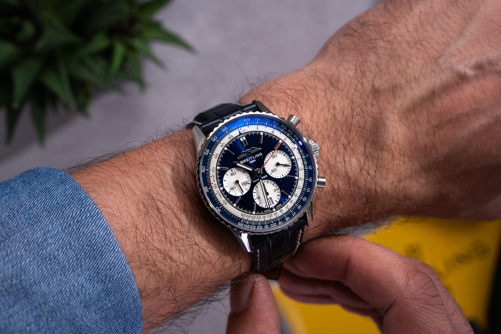 Breitling Navitimer B01 Chronograph 43 Tribute to Concorde 15