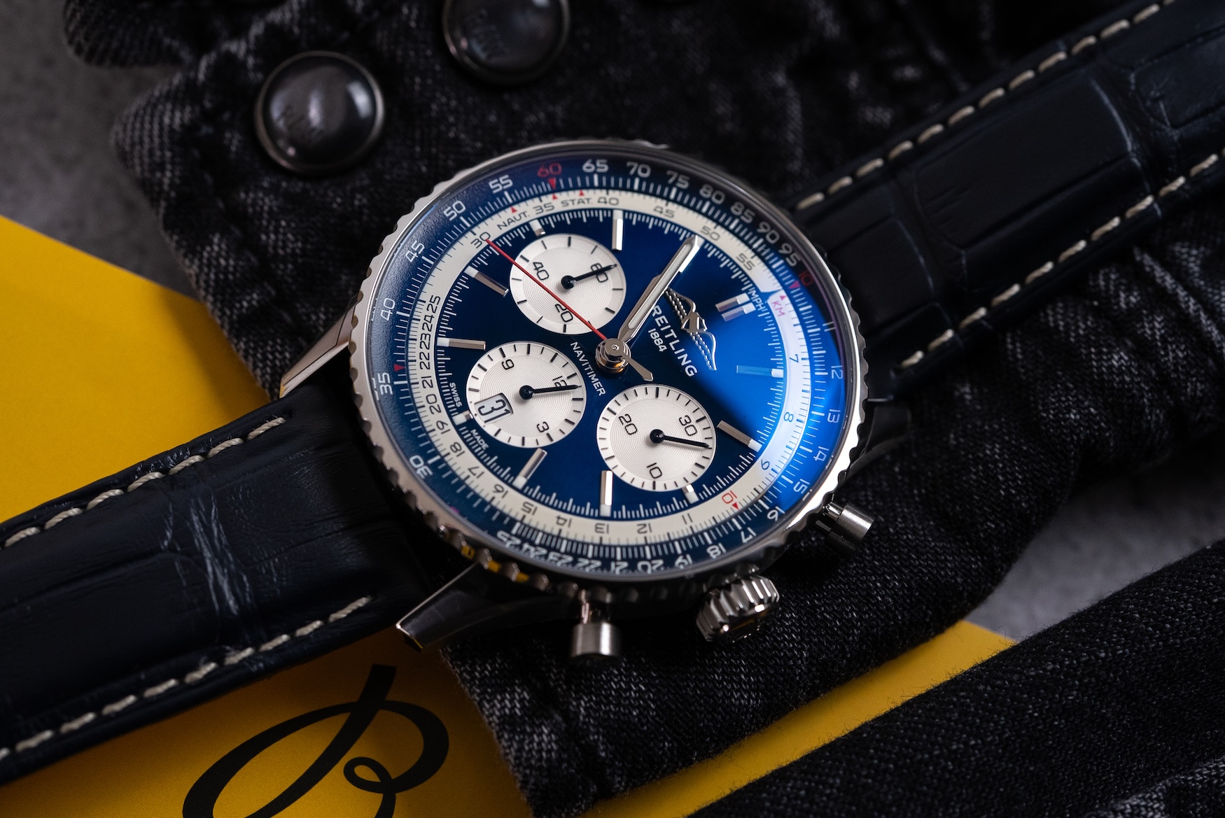Breitling Navitimer B01 Chronograph 43 Tribute to Concorde 20