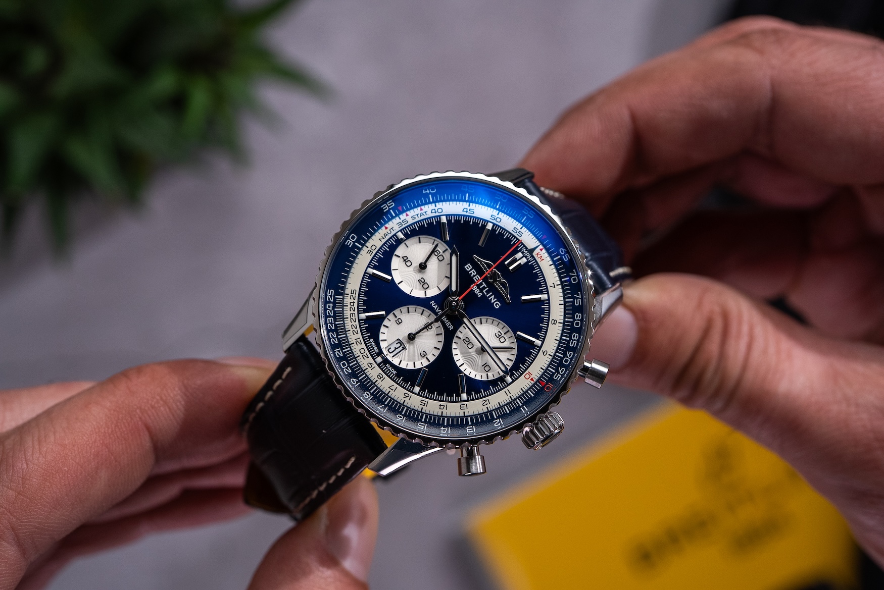 Breitling Navitimer B01 Chronograph 43 Tribute to Concorde 6