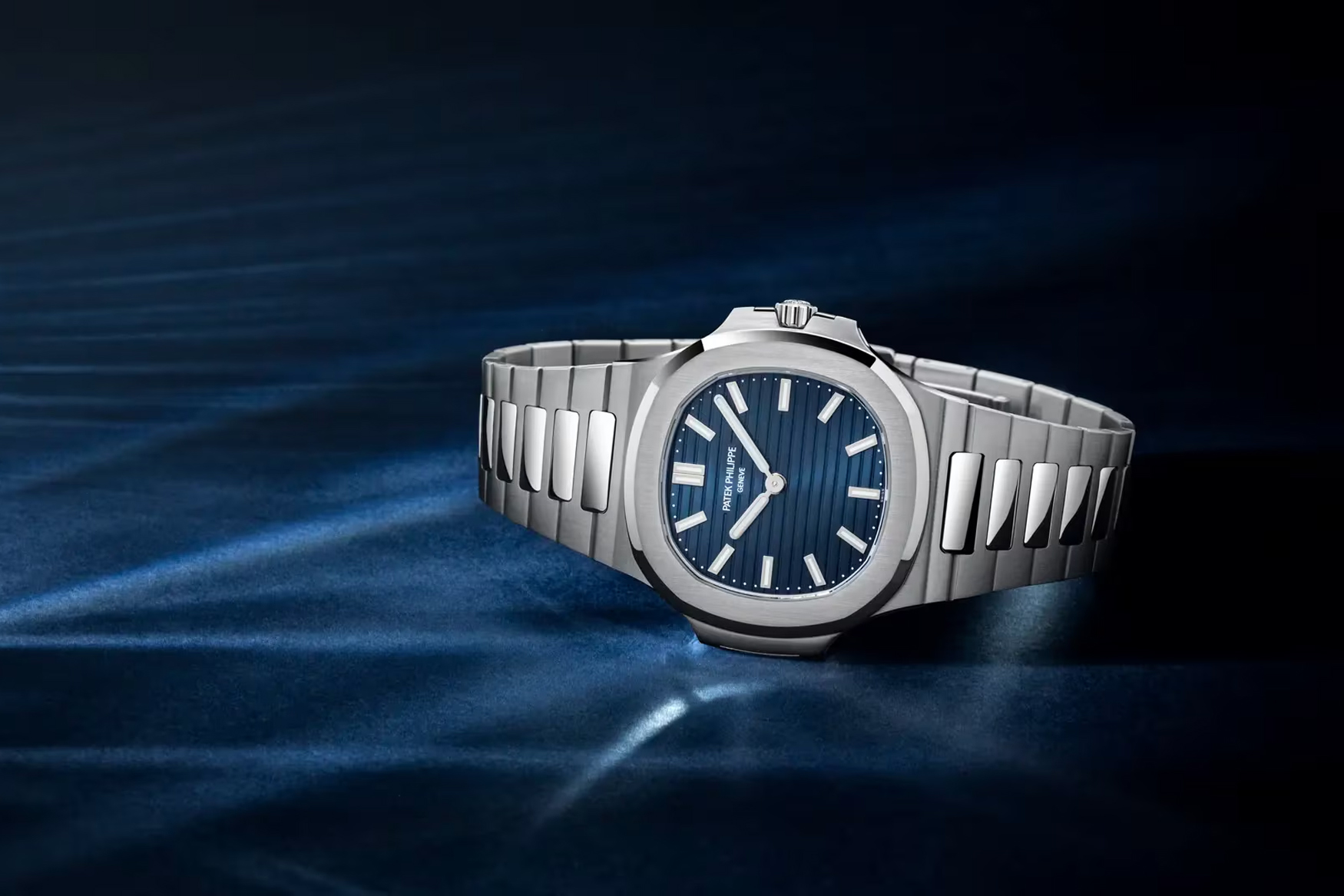 Patek Philippe Nautilus 5610:1P 001