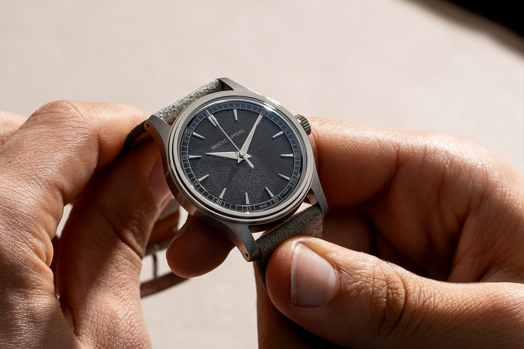 مجموعة أرسين ليبينس كلاسيكو جراي