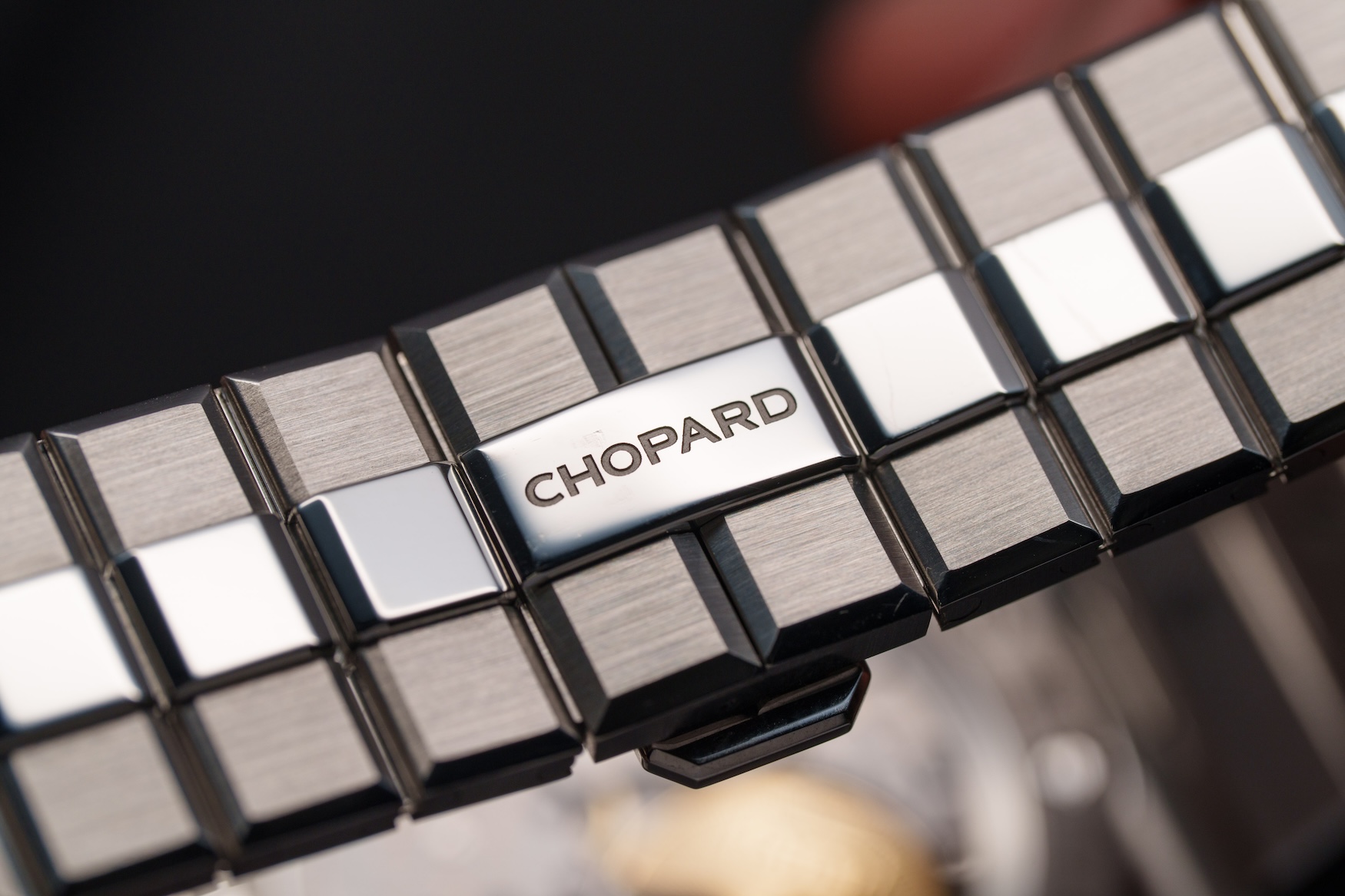 Chopard Alpine Eagle 41 XPS Mountain Glow 19